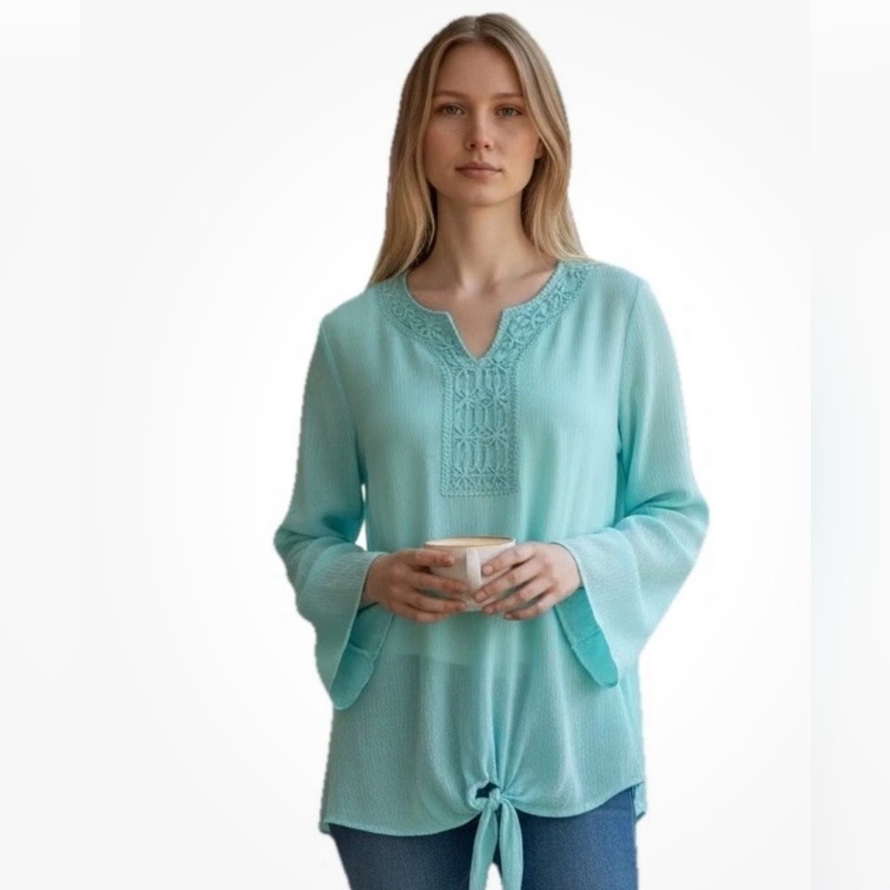 Zac & Rachel Tunic Top Blouse Small. LTOP611